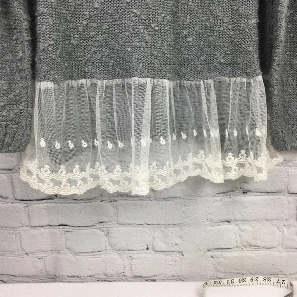 Monteau Los Angeles Grey Swiss Dot Lace Hem Boat Neck Pullover Sweater L - Picture 12 of 16